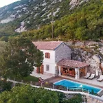 Mare Monti Drivenik