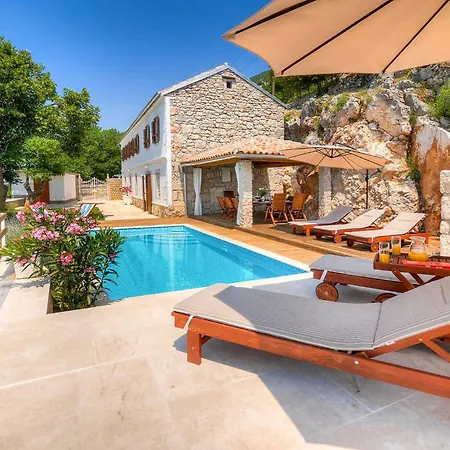 Mare Monti Ferienhaus Drivenik