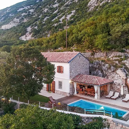 Mare Monti Drivenik