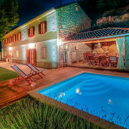 Mare Monti Ferienhaus Drivenik